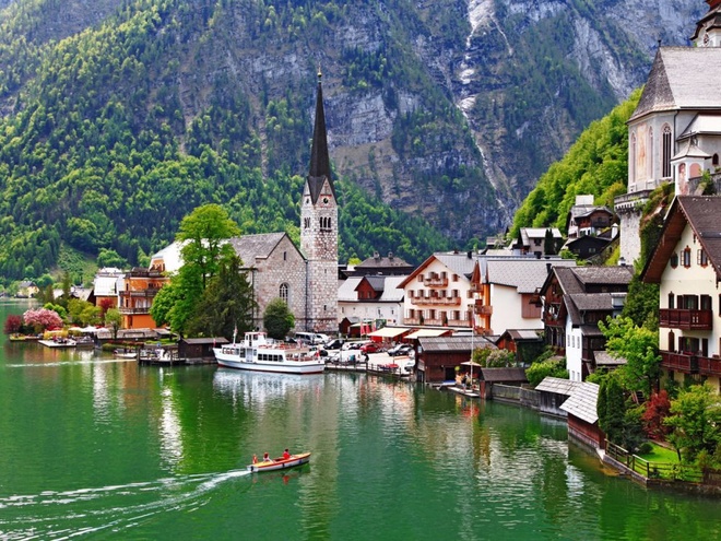10 ngôi làng đẹp như tranh vẽ trên thế giới